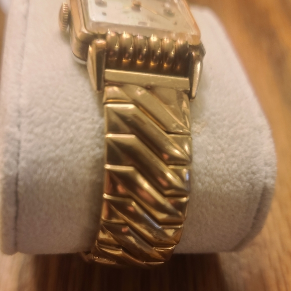 Bulova Men's 10k Gold Filled Vintage Caliber 10AX 15 Jewel Wind up Watch - Picture 4 of 11